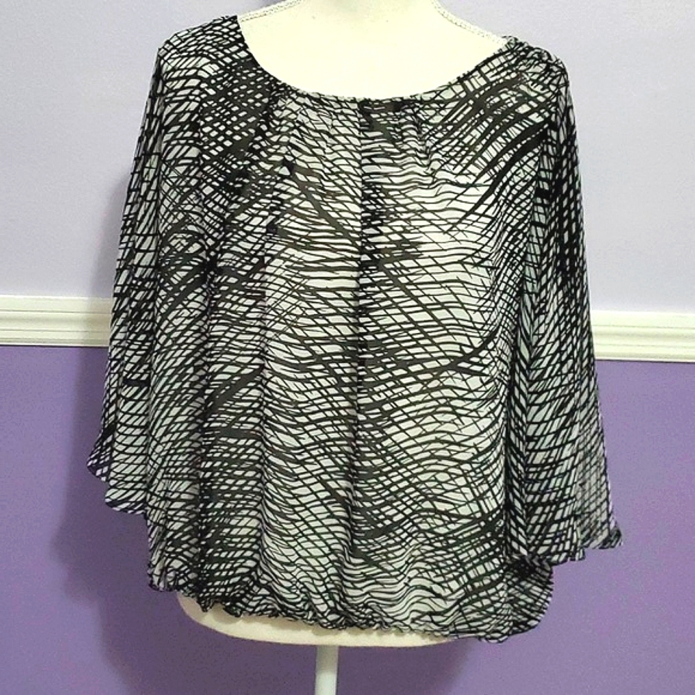Vince Camuto Black White Abstract Print Elegant Bat Sleeves Blouson Top L/XL